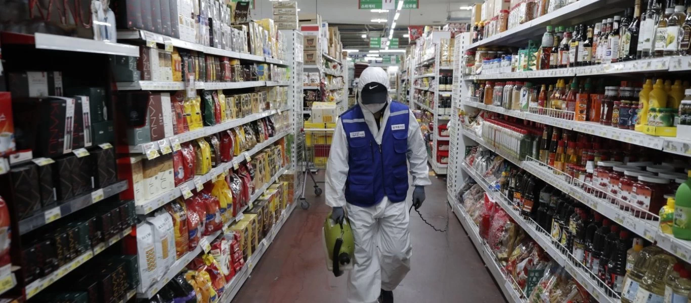 Κορωνοϊός: Σκηνές πανικού στα σούπερ μάρκετ στην Γερμανία (βίντεο)